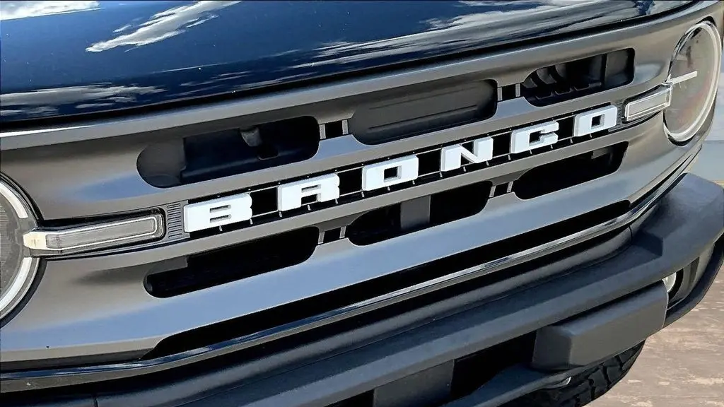 2021 Ford Bronco Base