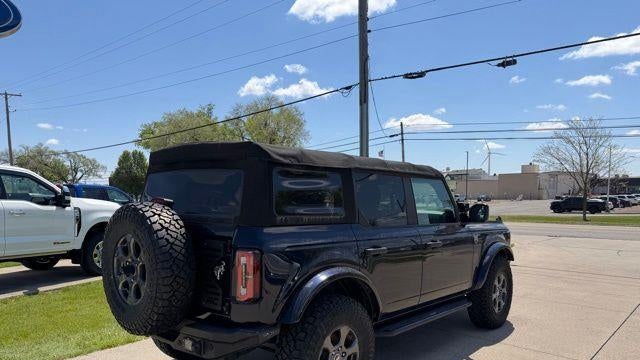 2021 Ford Bronco Base