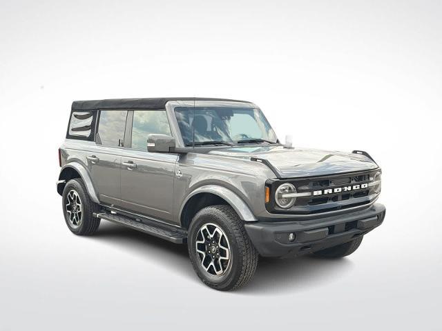 2022 Ford Bronco - $33,275