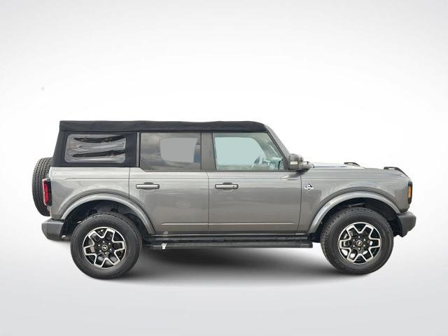 2022 Ford Bronco - $33,275