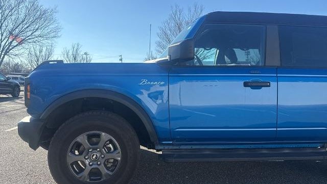 2023 Ford Bronco Base