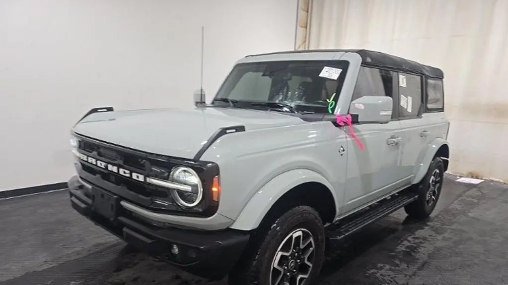 2023 Ford Bronco Outer Banks