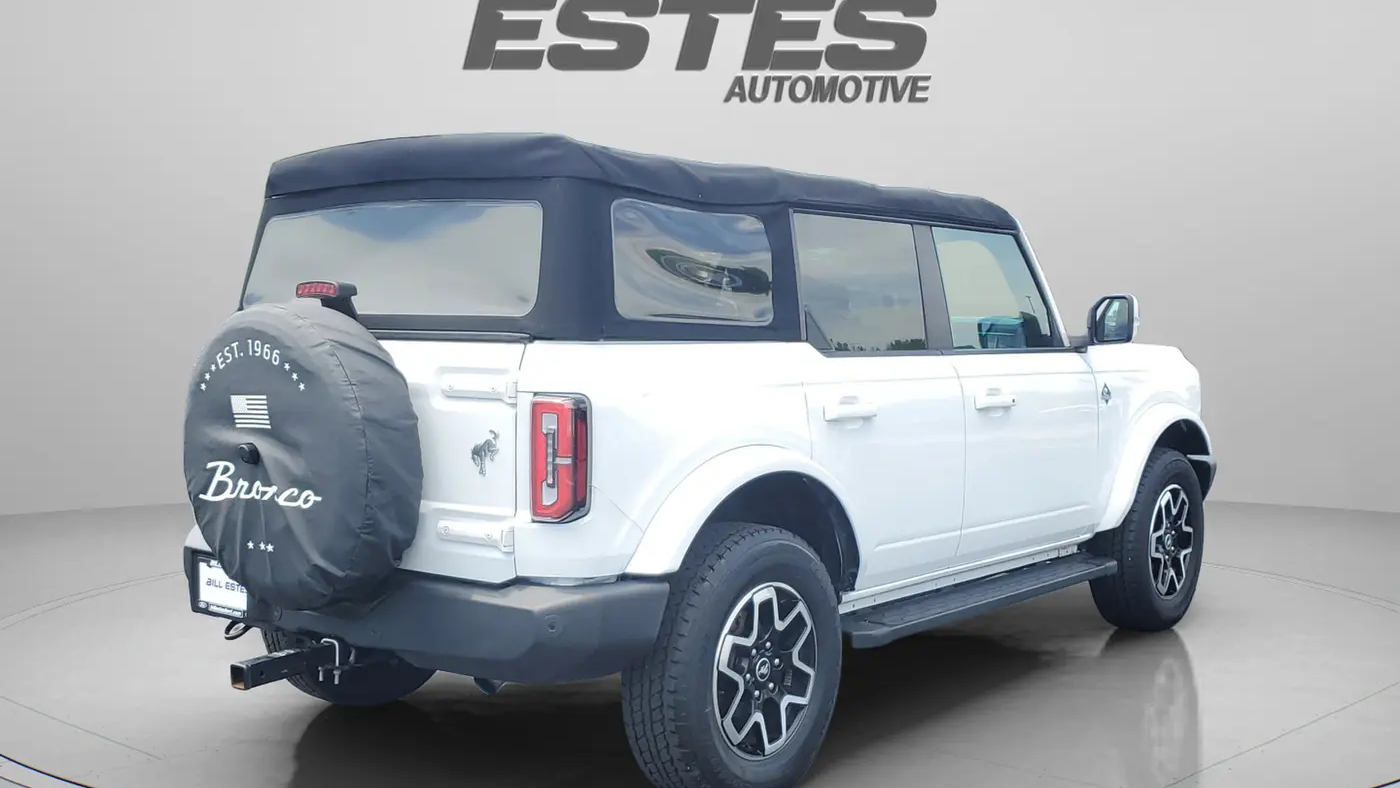 2023 Ford Bronco Base