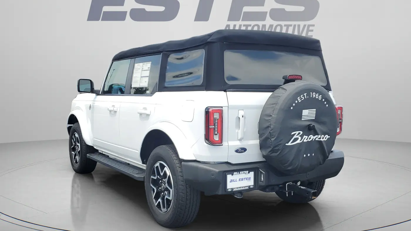 2023 Ford Bronco Outer Banks