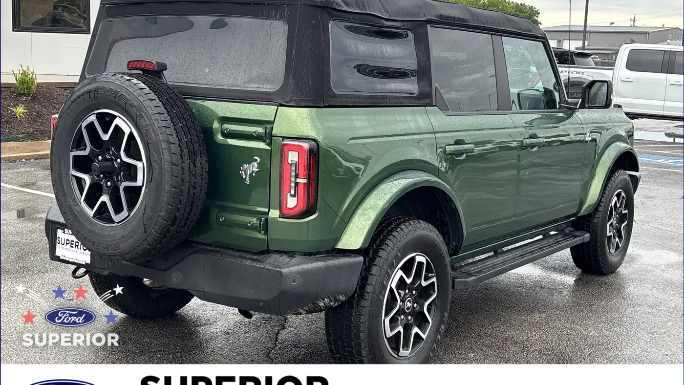 2023 Ford Bronco Outer Banks