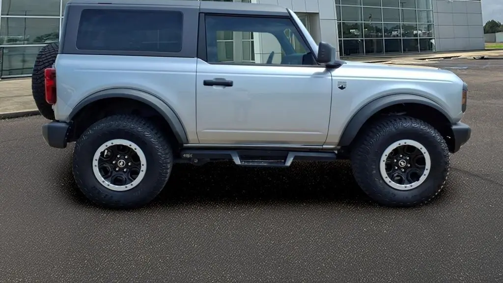 2023 Ford Bronco Base Advanced