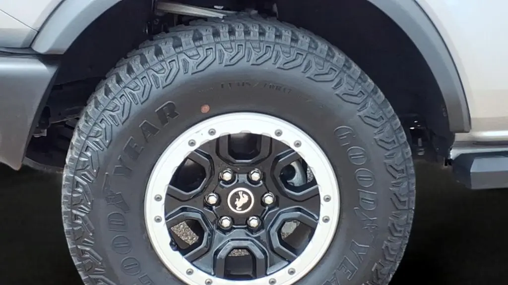 2023 Ford Bronco Base Advanced