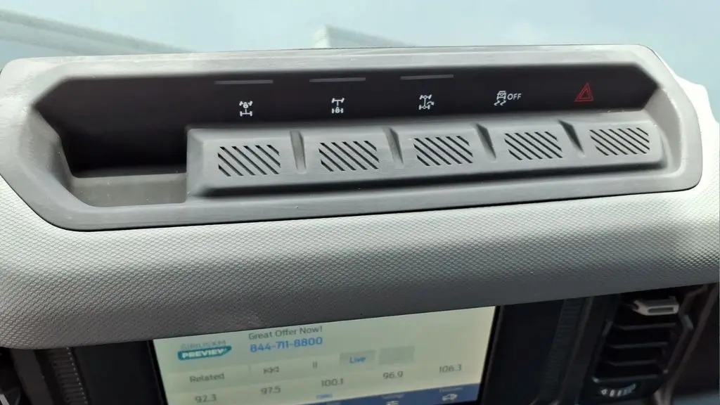 2023 Ford Bronco Base Advanced