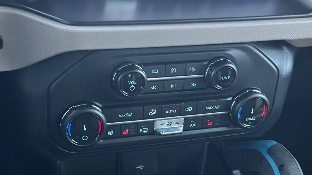 2022 Ford Bronco Base Advanced