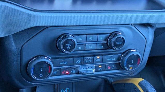 2022 Ford Bronco Base Advanced