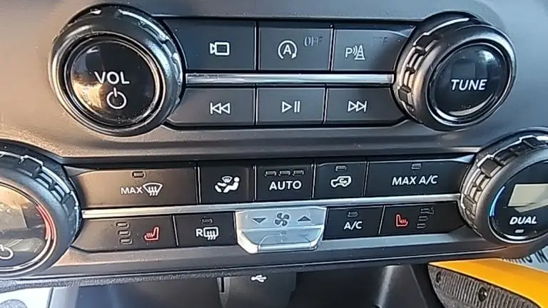 2023 Ford Bronco Base Advanced