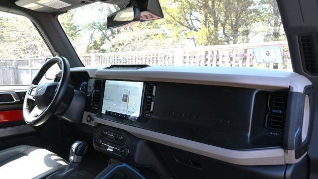 2023 Ford Bronco Base Advanced