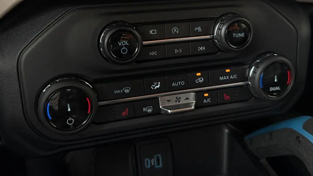2022 Ford Bronco Base Advanced