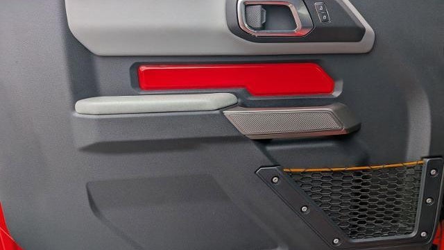 2023 Ford Bronco Base Advanced