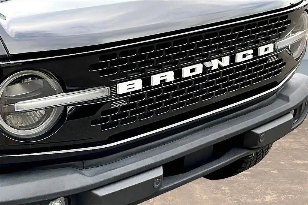 2022 Ford Bronco - $43,824