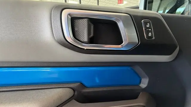 2023 Ford Bronco Base Advanced