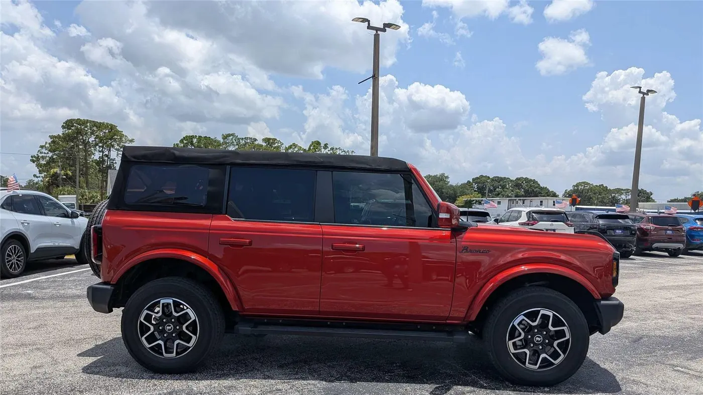2022 Ford Bronco Outer Banks Advanced