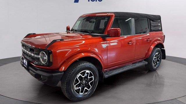 2023 Ford Bronco Base Advanced