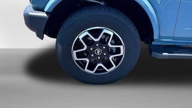 2023 Ford Bronco Base Advanced