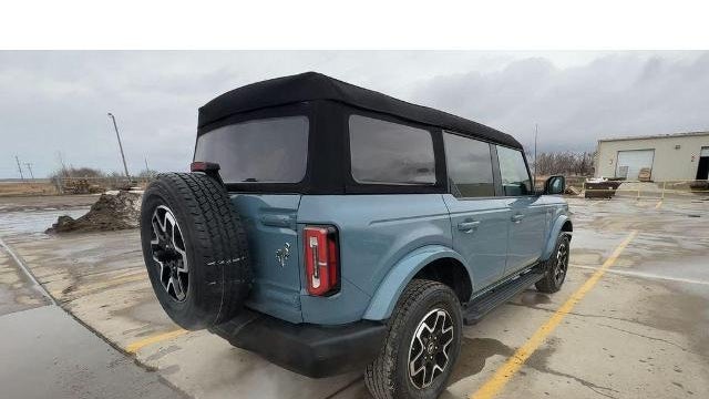 2023 Ford Bronco Base Advanced