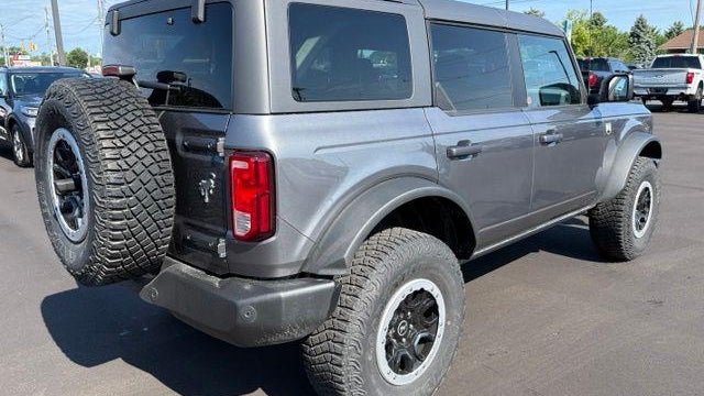2023 Ford Bronco Base Advanced