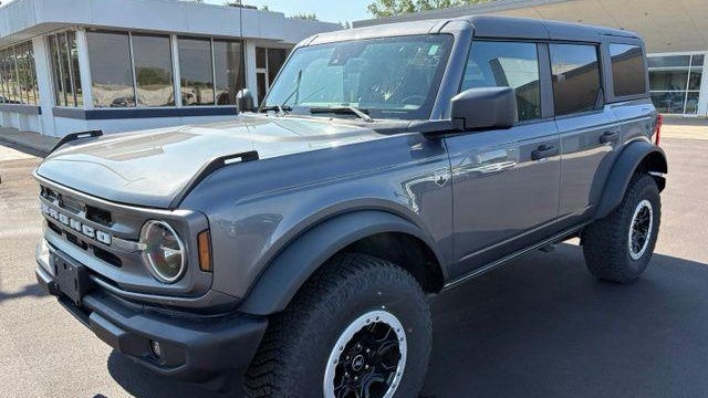 2023 Ford Bronco Base Advanced