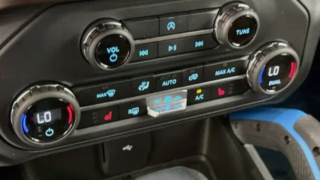 2023 Ford Bronco Base Advanced