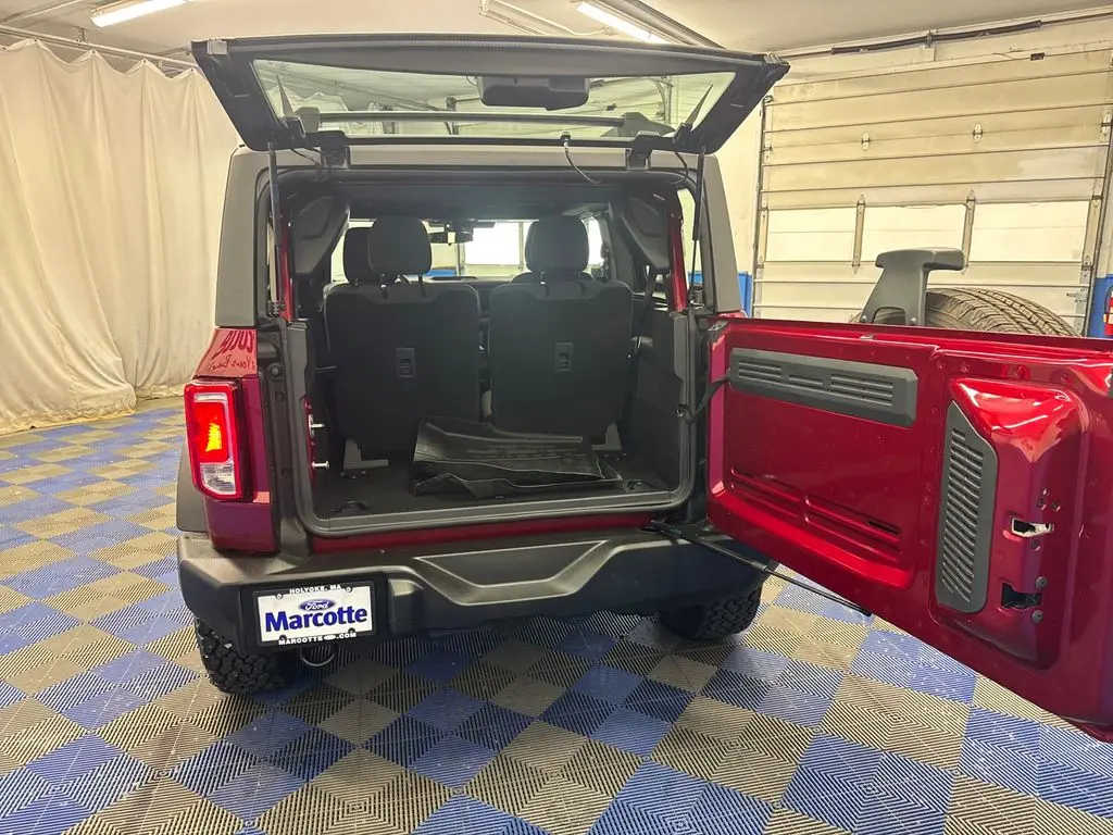 2026 Ford Bronco - $38,995