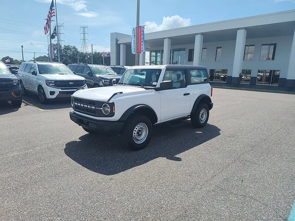 2026 Ford Bronco - $42,995