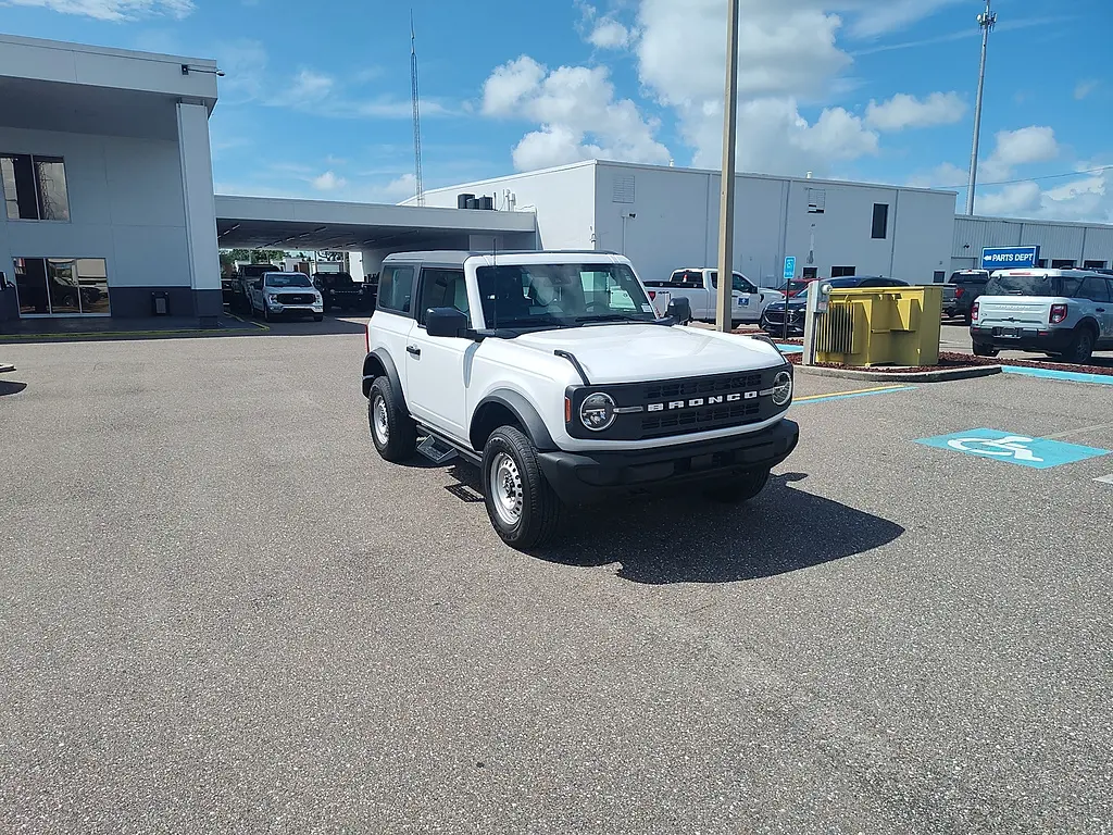 2026 Ford Bronco - $42,995