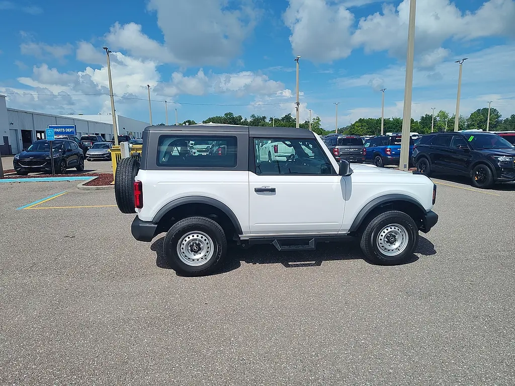2026 Ford Bronco - $42,995