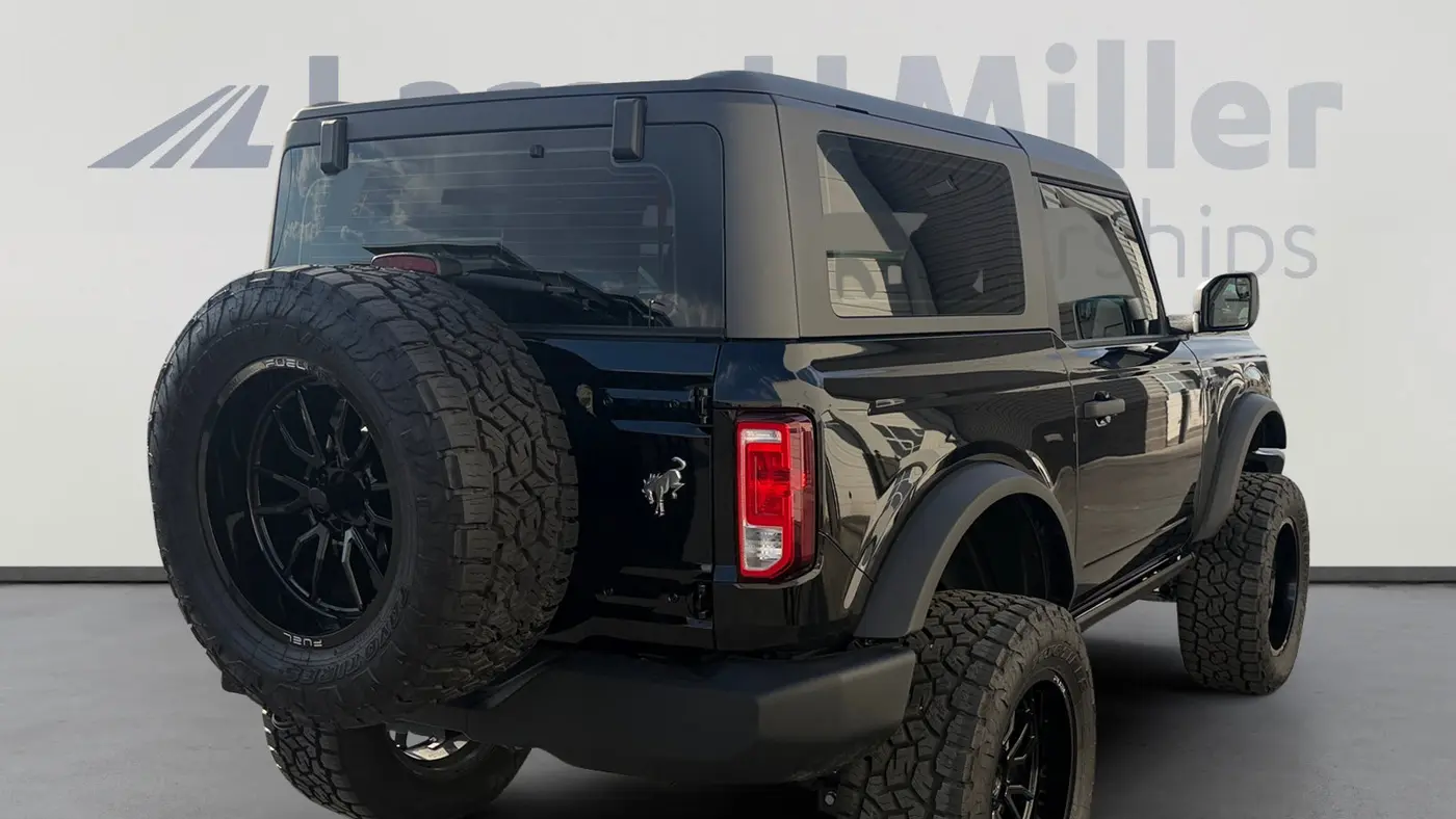 2025 Ford Bronco Base
