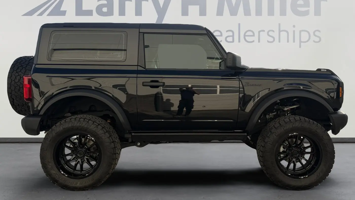 2025 Ford Bronco Base