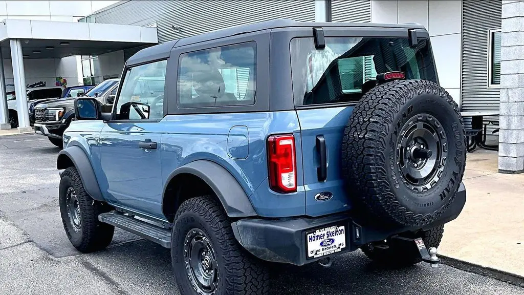 2025 Ford Bronco Base