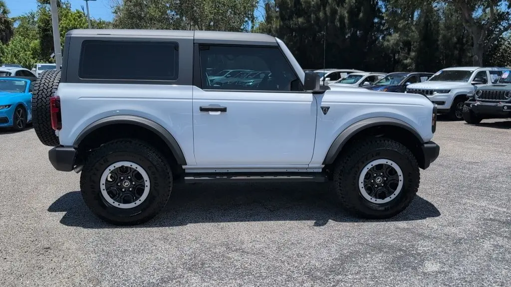 2025 Ford Bronco Base