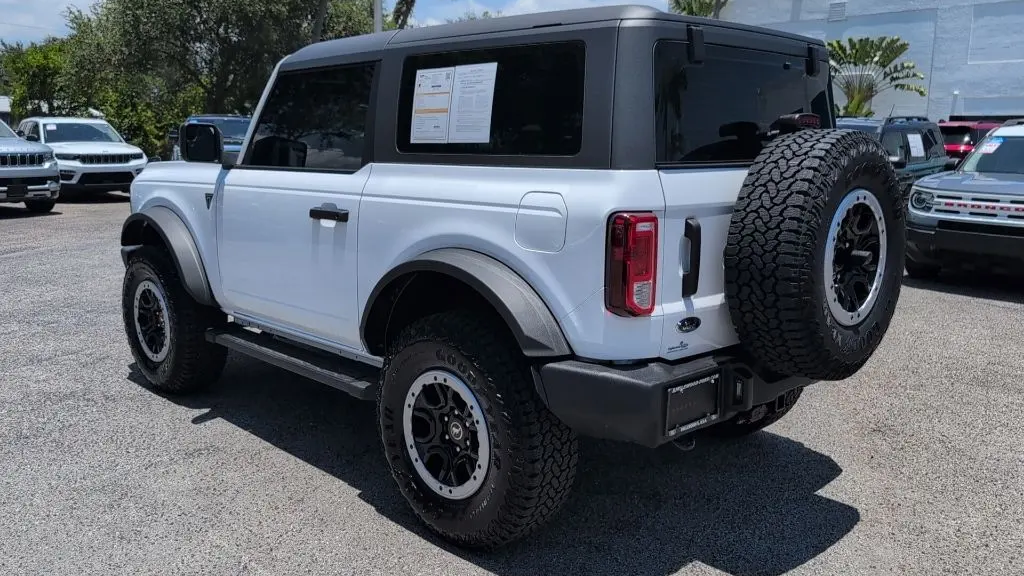 2025 Ford Bronco Base
