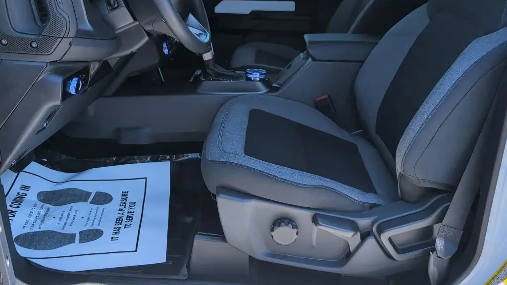 2025 Ford Bronco Base
