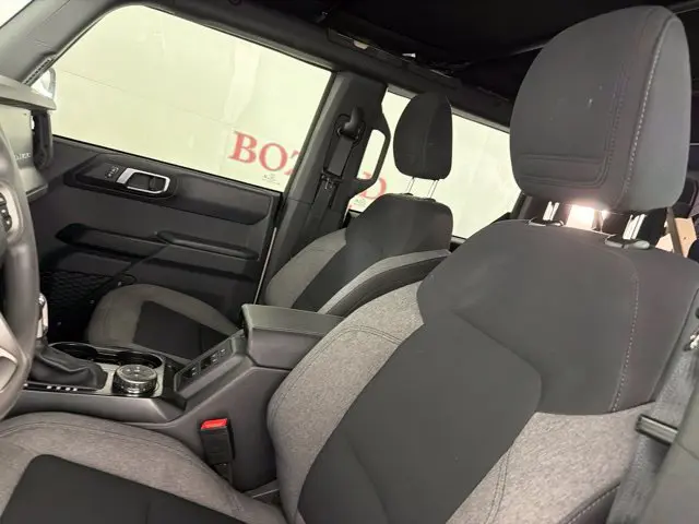 2025 Ford Bronco - $38,000