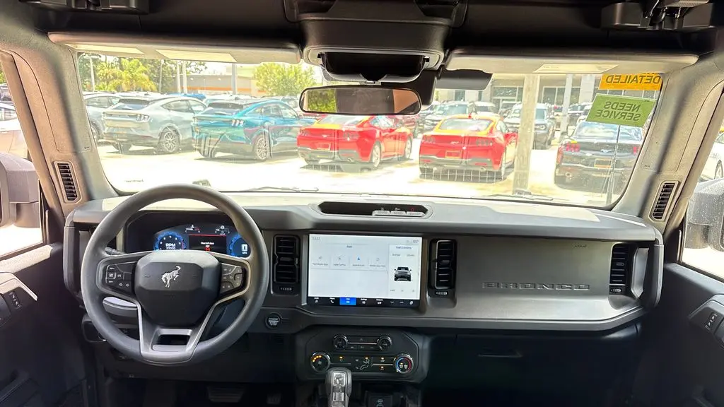 2025 Ford Bronco Base