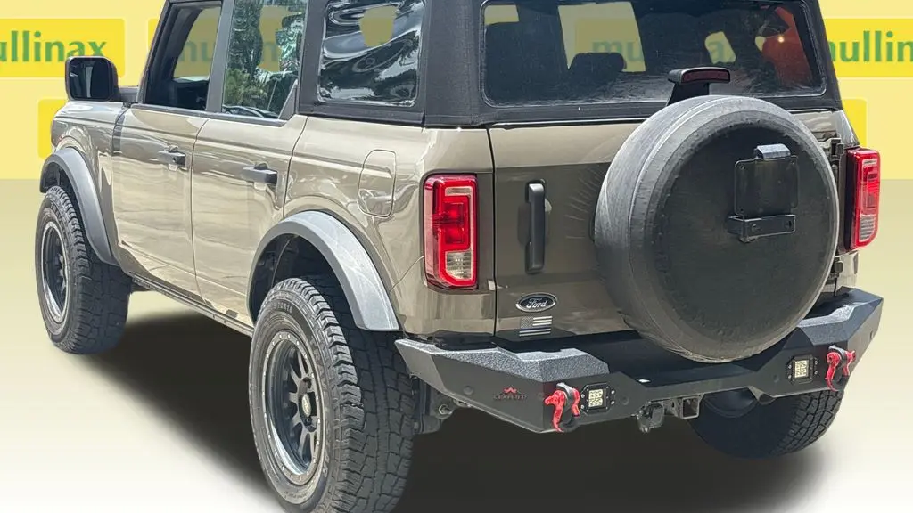 2025 Ford Bronco Base