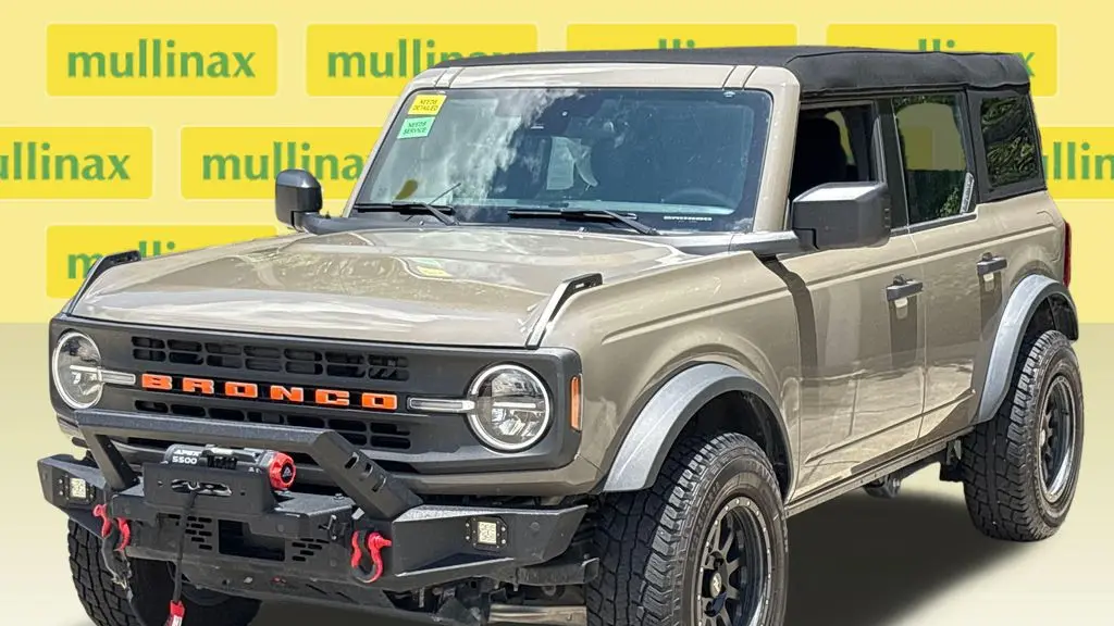 2025 Ford Bronco Base