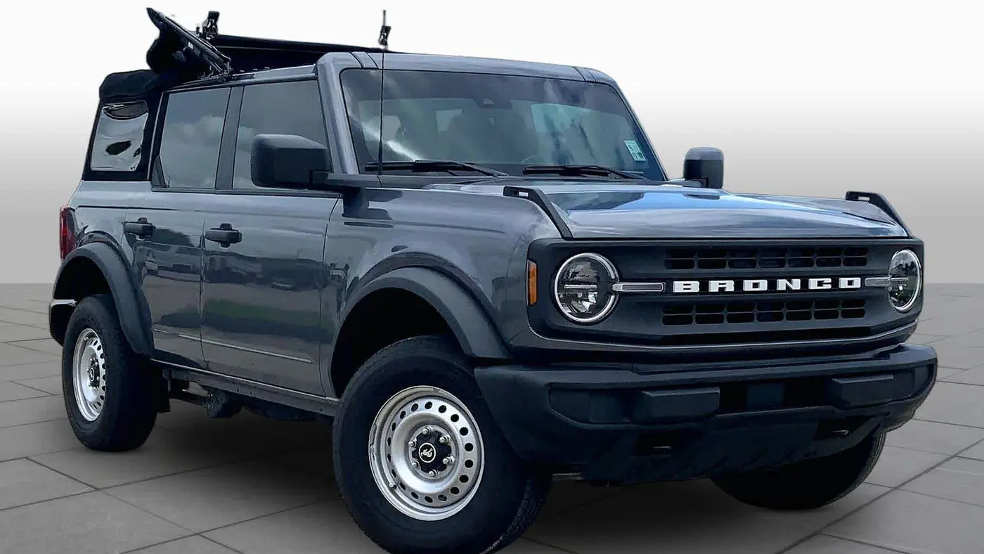 2025 Ford Bronco Base