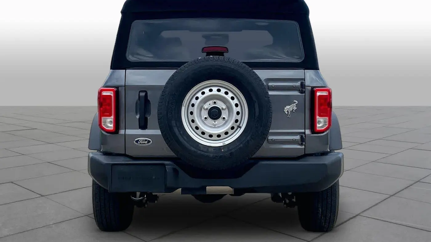 2025 Ford Bronco Base