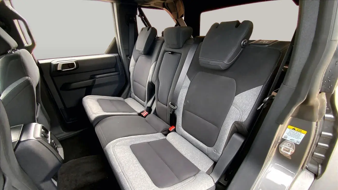 2025 Ford Bronco Base