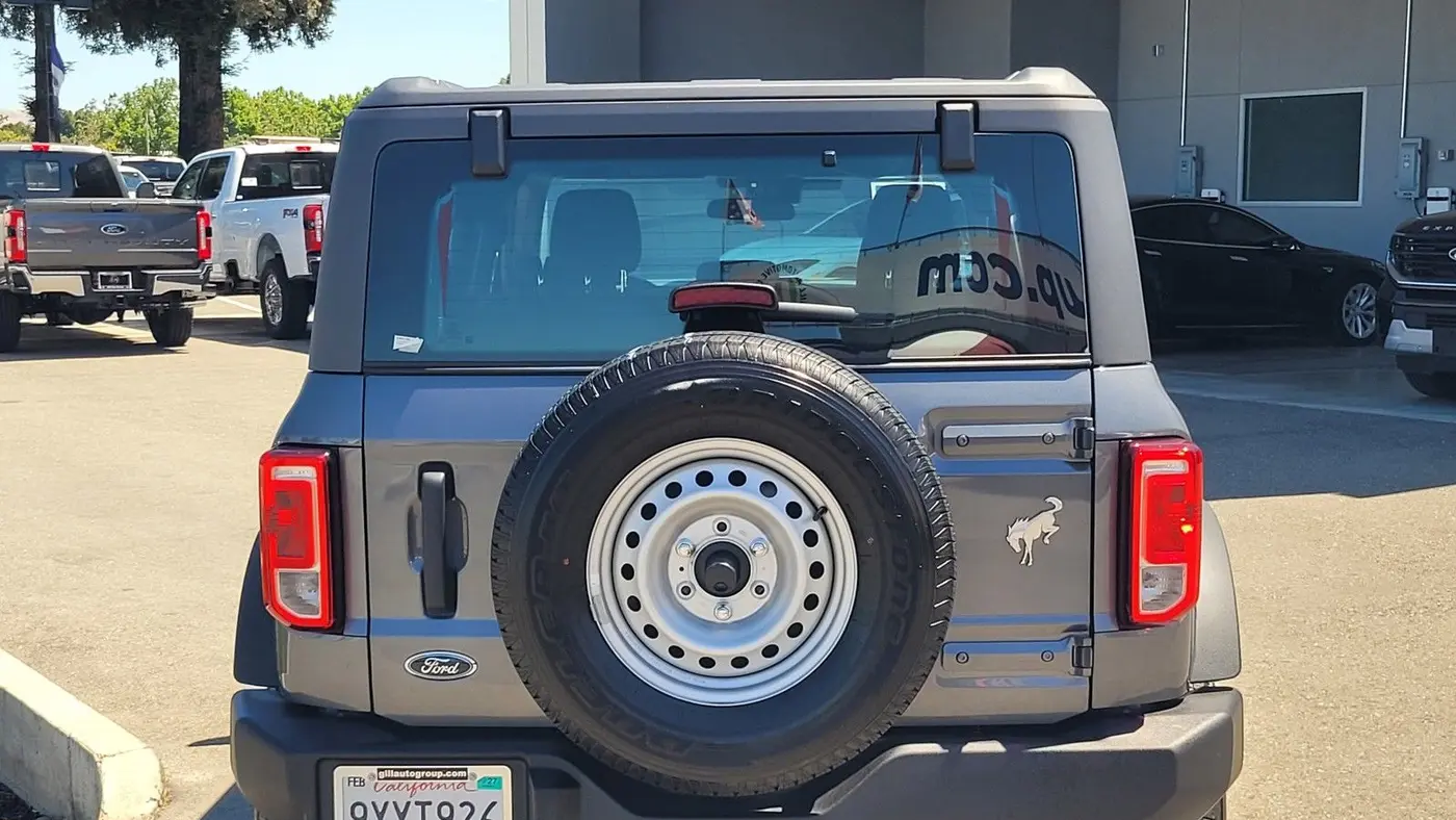 2025 Ford Bronco Base
