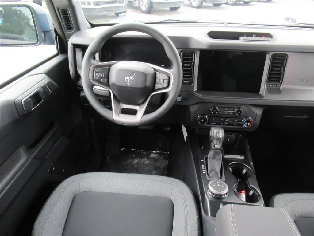 2025 Ford Bronco - $40,221