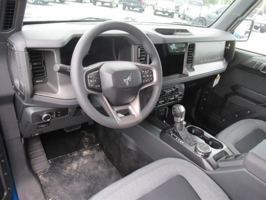 2025 Ford Bronco - $40,221