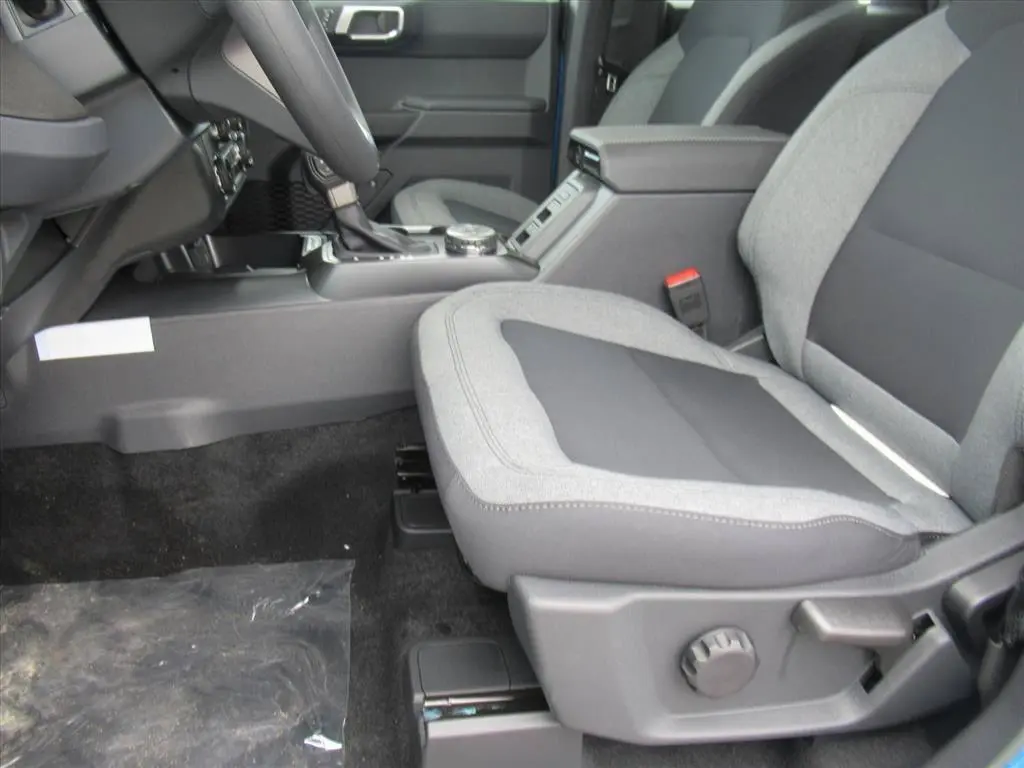2025 Ford Bronco - $40,221