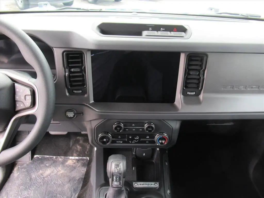 2025 Ford Bronco - $40,221