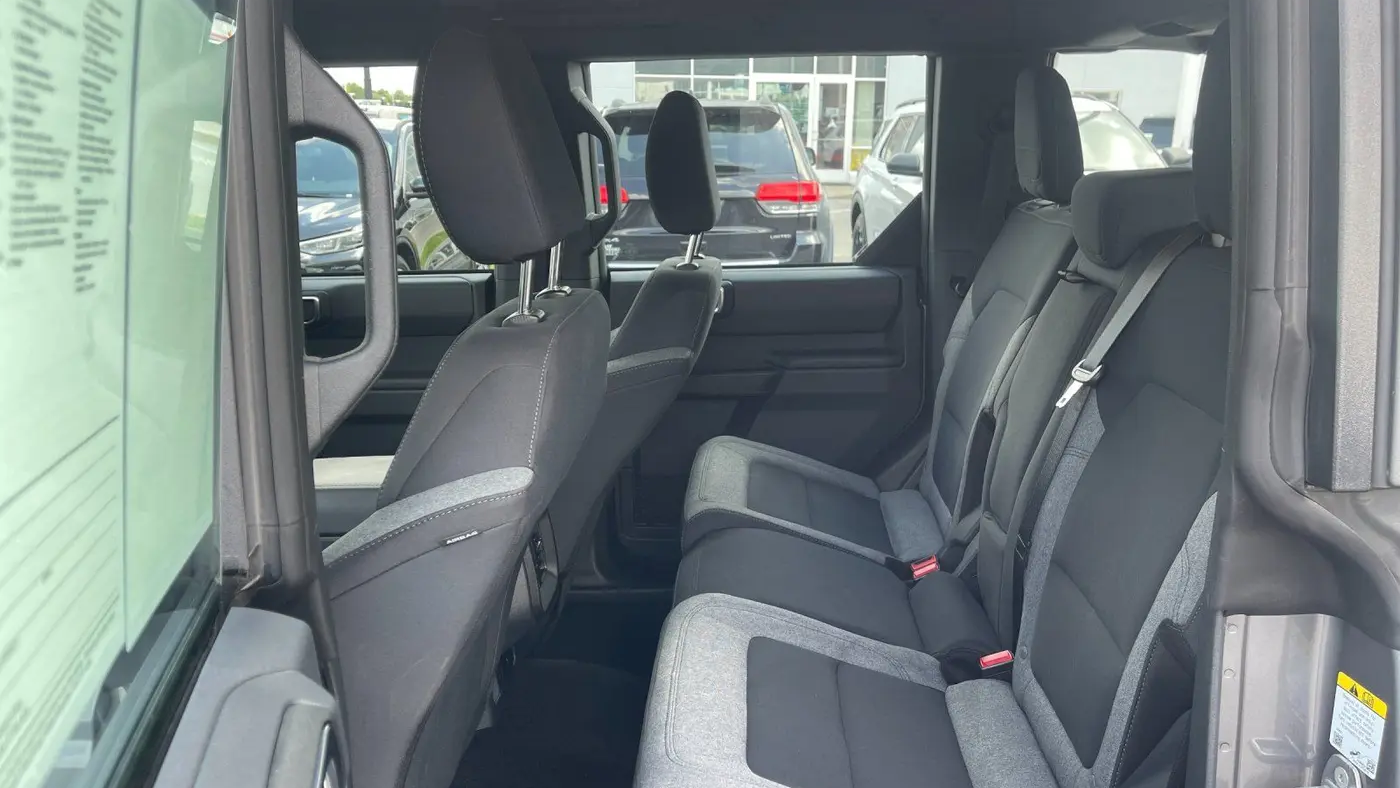 2025 Ford Bronco Base